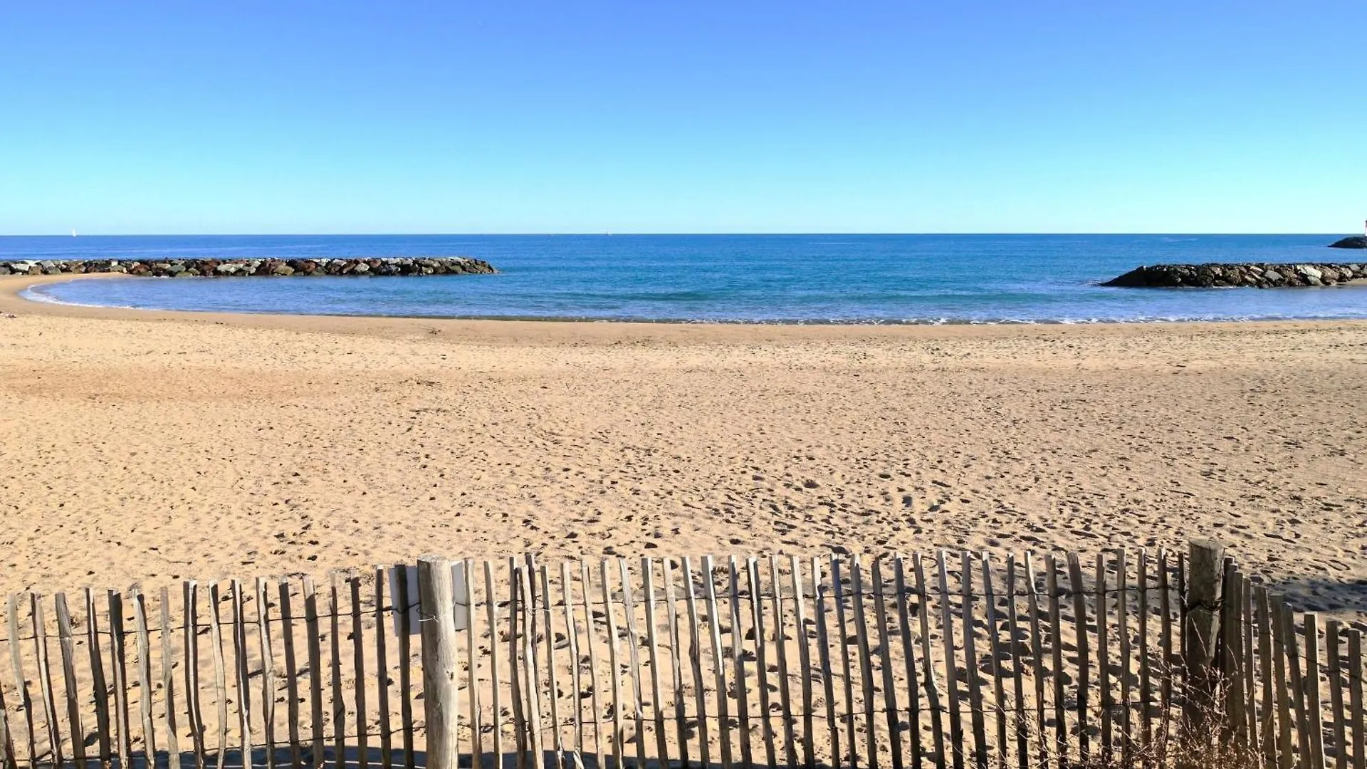Apartment Le Cyrnos By Interhome Saint Aygulf